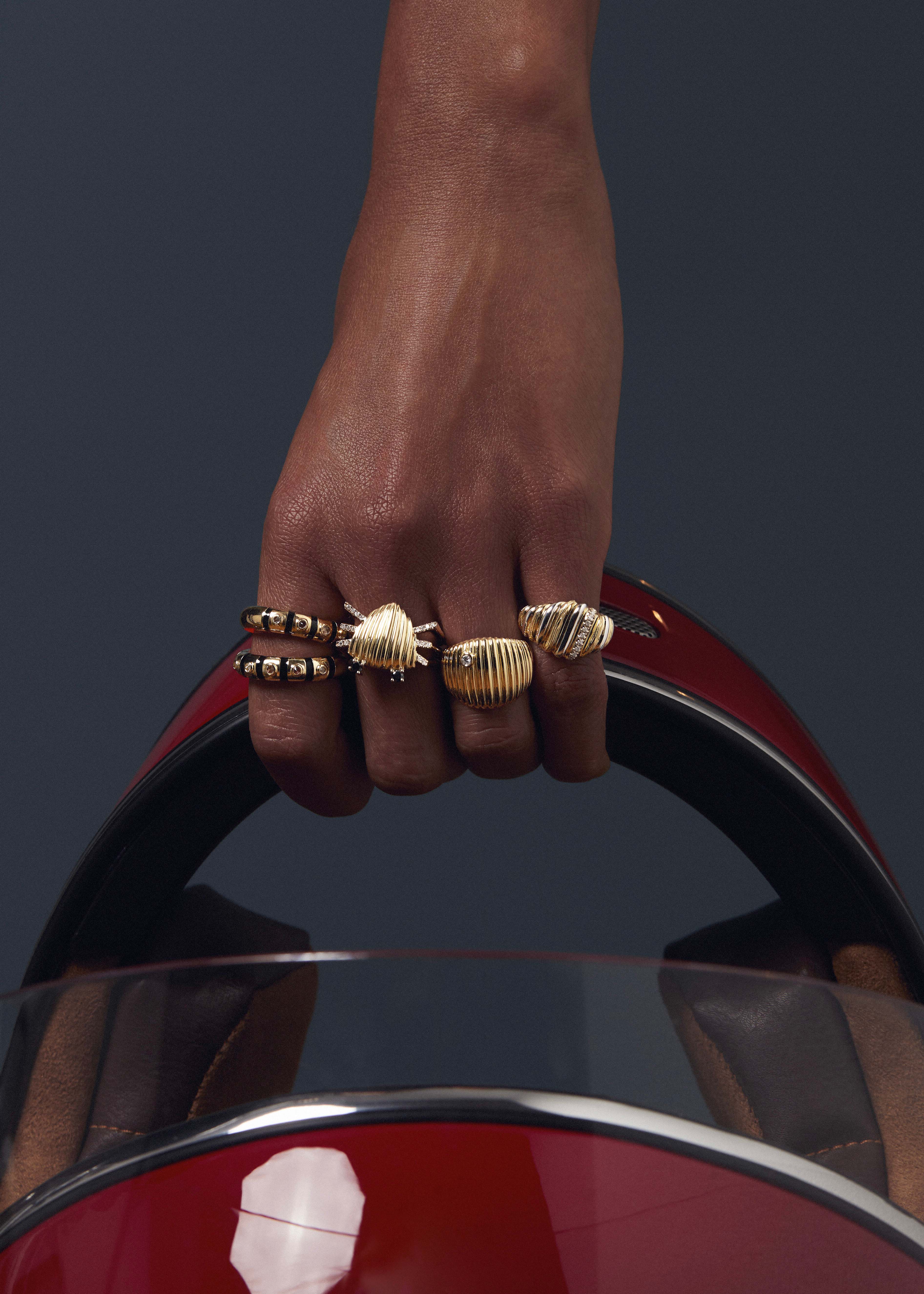 Berlingot Signet Ring