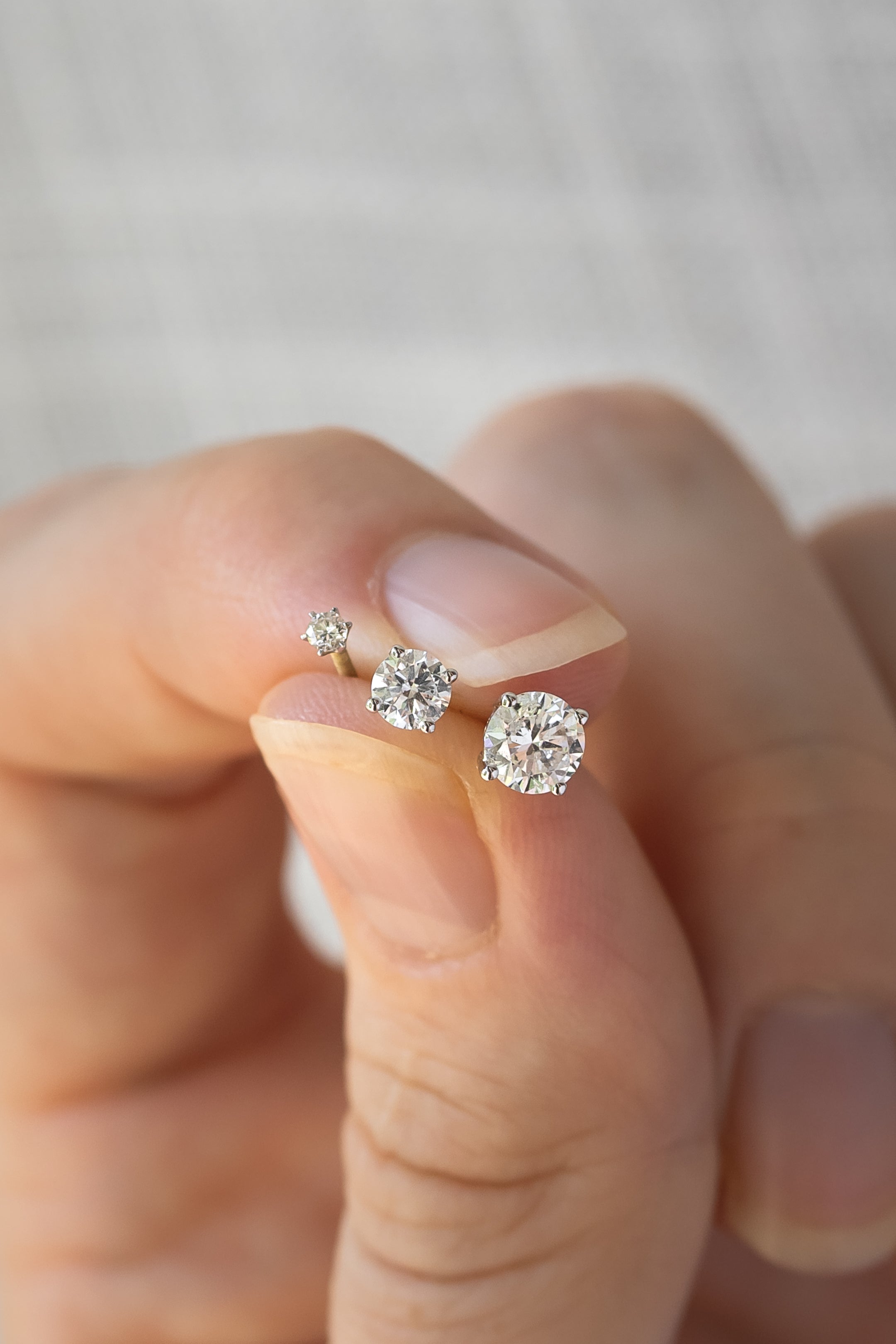 Diamond Flat Back Stud - 18k Yellow Gold