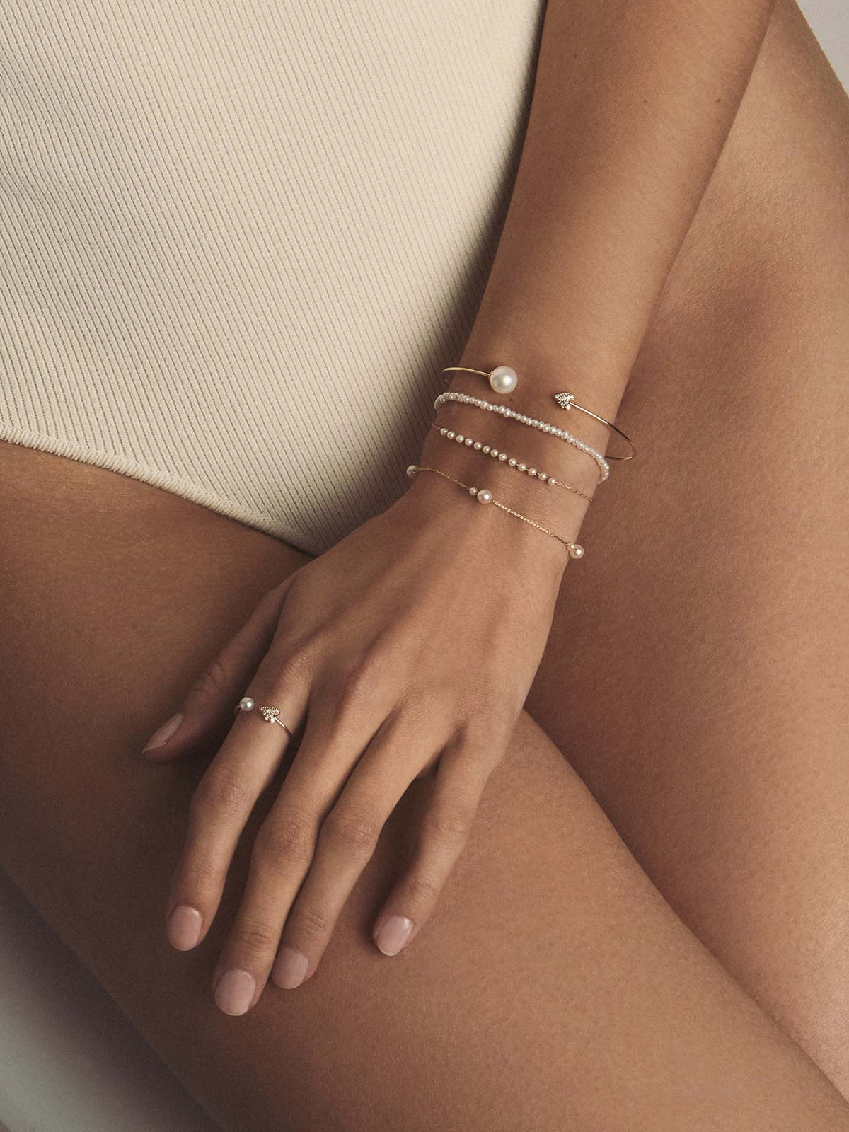 Kissing Double Floating Pearl Bracelet