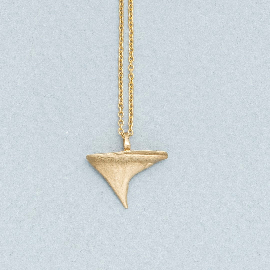 Wild Rose Necklace 9k Yellow Gold