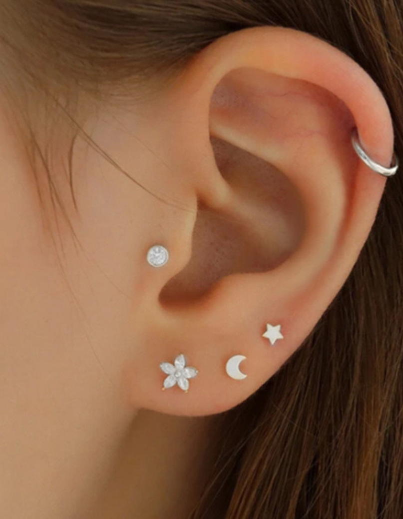 Moon Single Stud